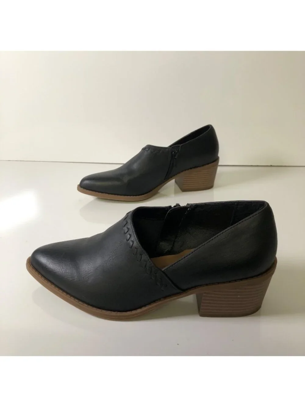 Maurices Amanda Ankle Bootie Womens Size 7M Black Faux Leather Block Heels